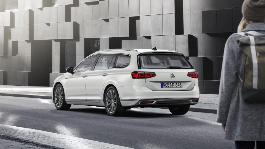  Volkswagen Passat GTE Variant (B8) 2019 года  (WW) (фото 4 из 22)